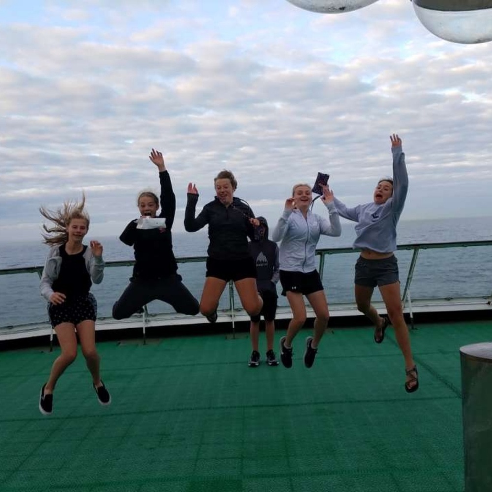 Meet your Posher, Ella